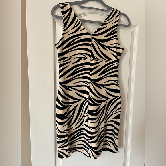 NWOT Sweet Storm Black and Cream Zebra Pattern Mini Dress Spandex Size Large - Picture 9 of 13